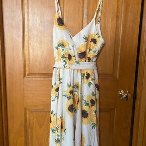 Econowish Sunflower Spaghetti Strap dress